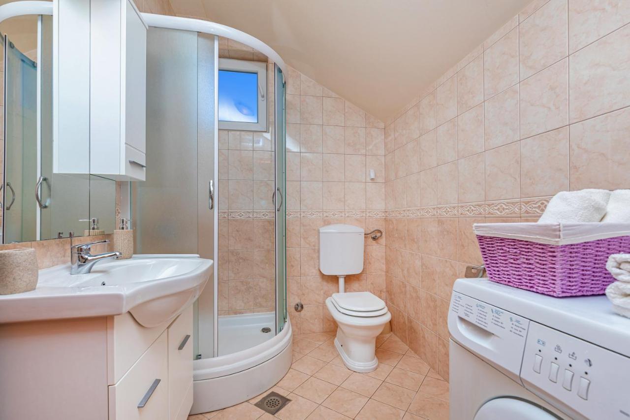Apartments Bralovic Orasac Bagian luar foto
