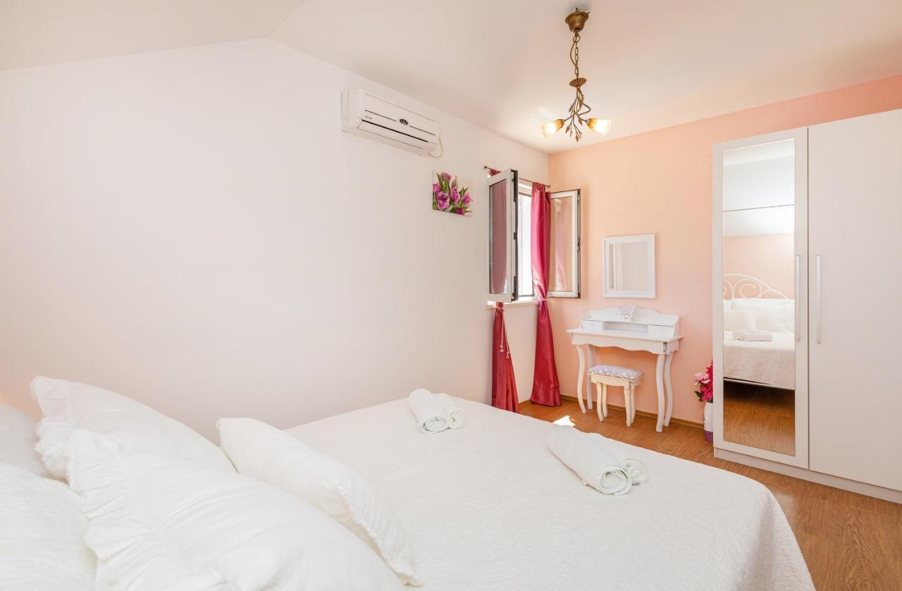 Apartments Bralovic Orasac Bagian luar foto